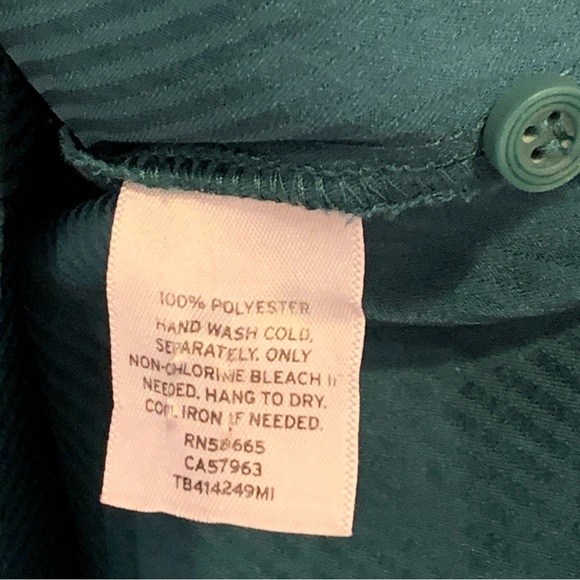 Treasure & Bond Emerald Green Button Front Blouse Cuffed Long Sleeve Size L - Picture 4 of 6